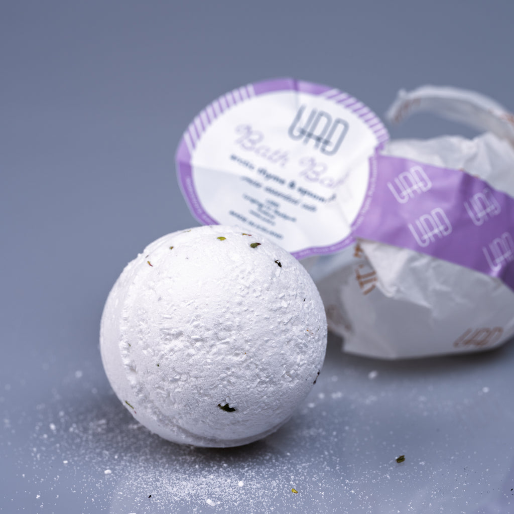 BAÐBOMBA MEÐ BLÓÐBERGI